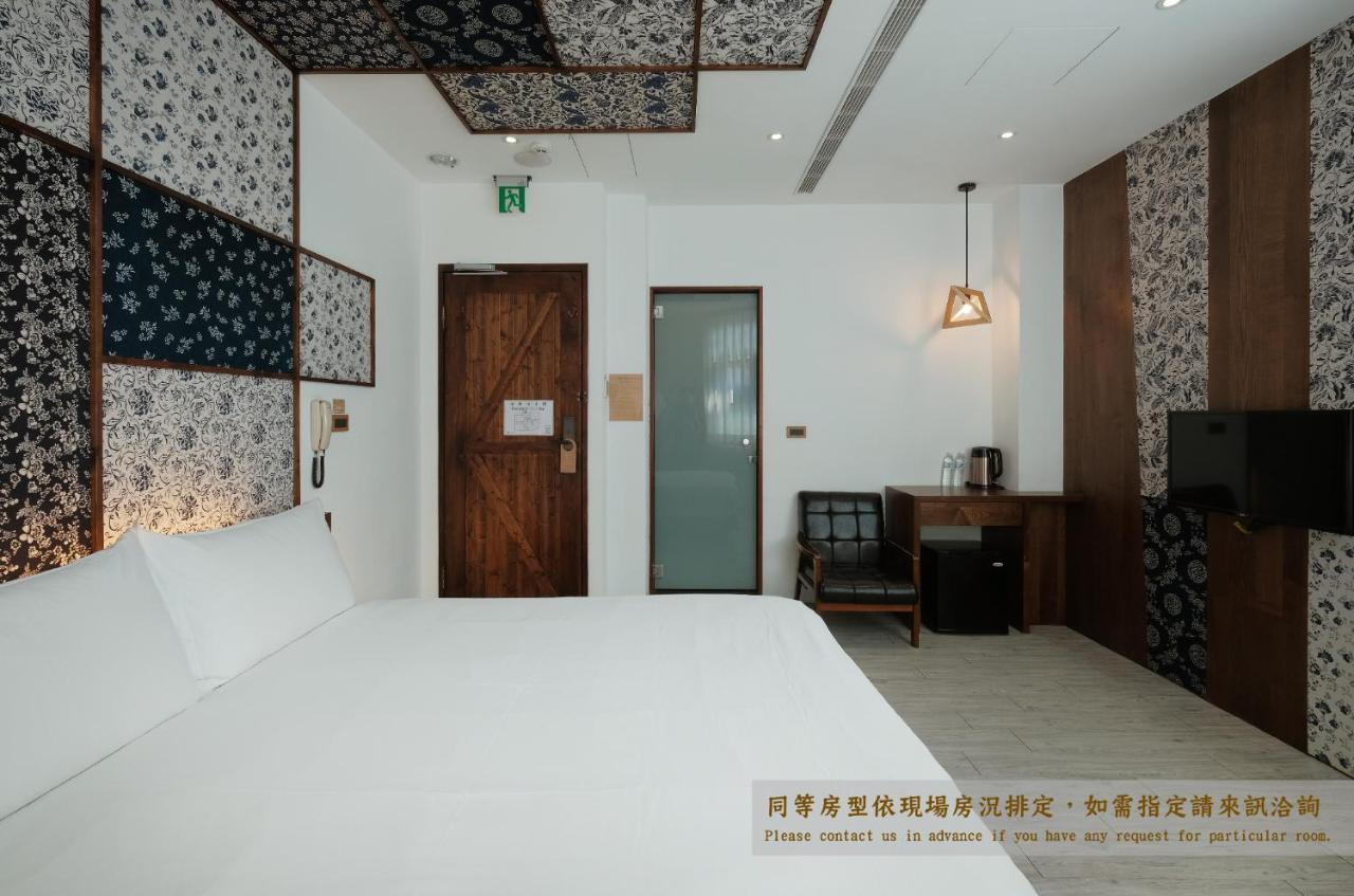 Journey Hostel Tainan Exterior photo