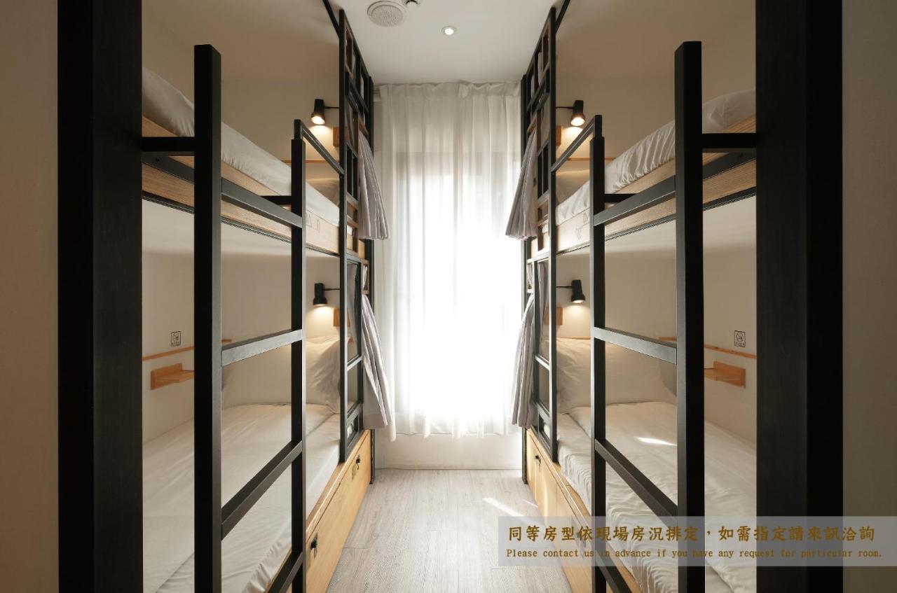 Journey Hostel Tainan Exterior photo