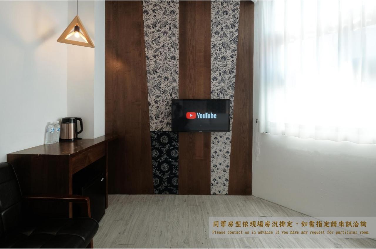 Journey Hostel Tainan Exterior photo