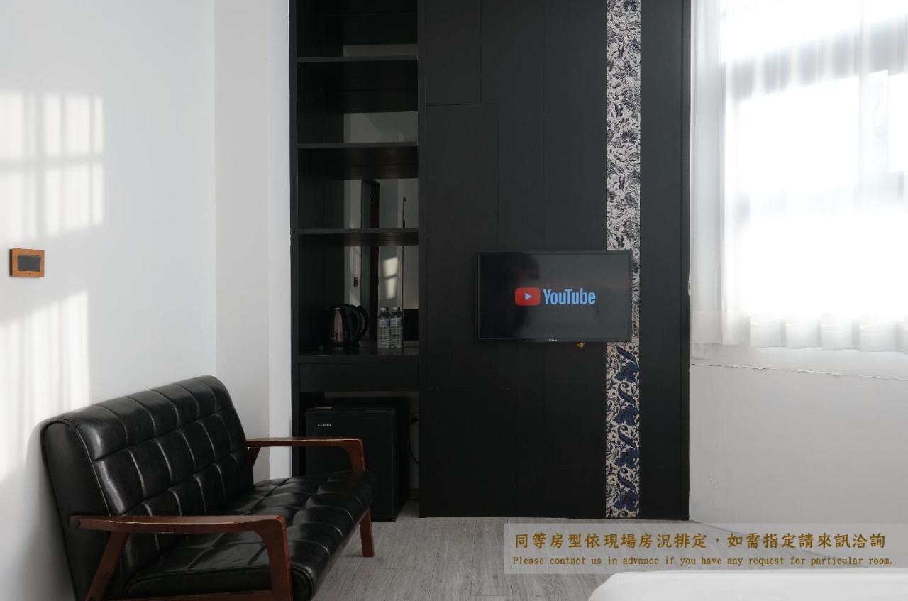 Journey Hostel Tainan Exterior photo