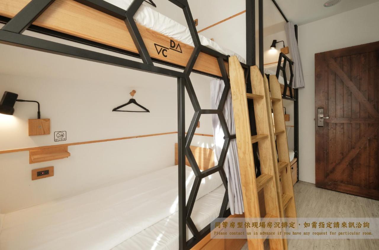 Journey Hostel Tainan Exterior photo