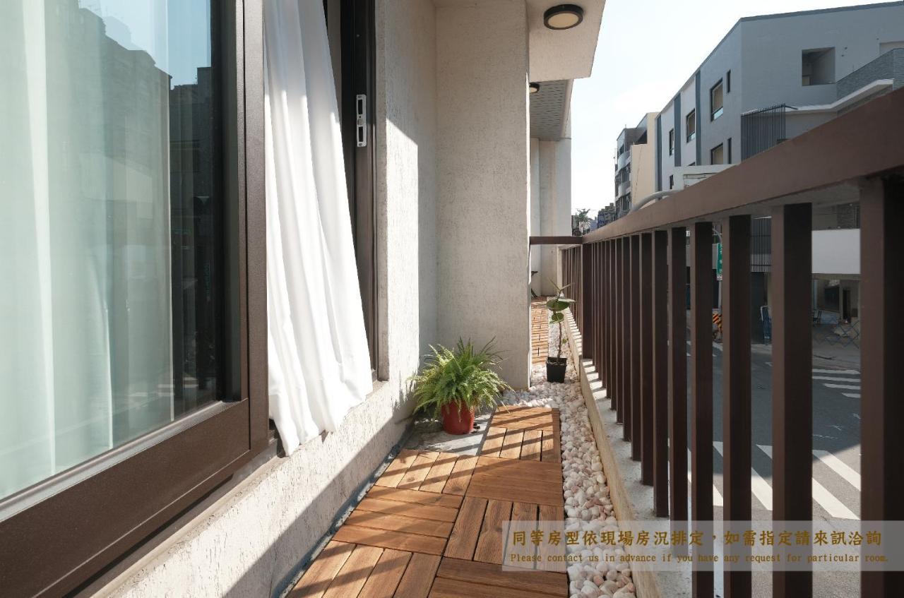 Journey Hostel Tainan Exterior photo
