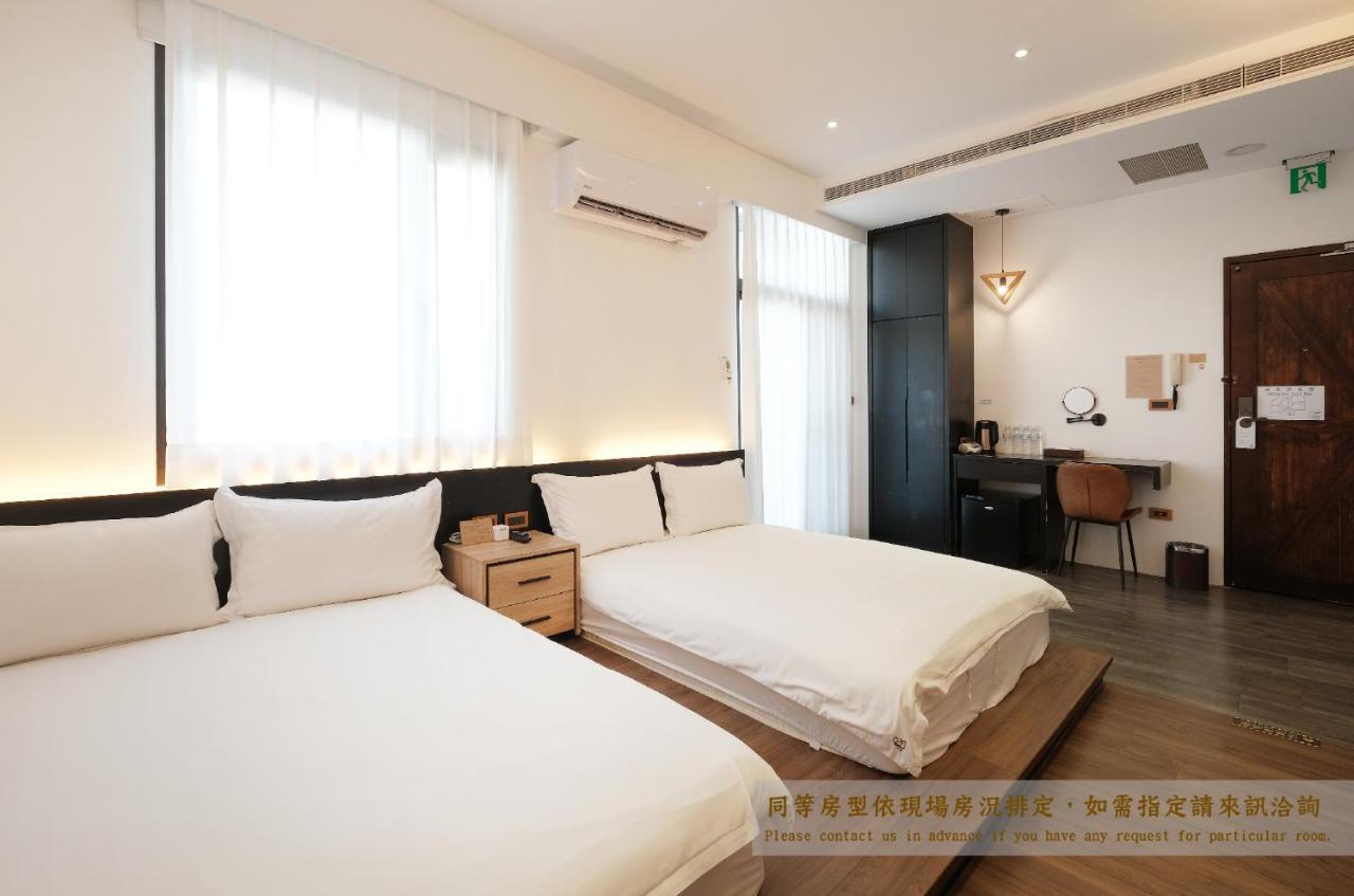 Journey Hostel Tainan Exterior photo