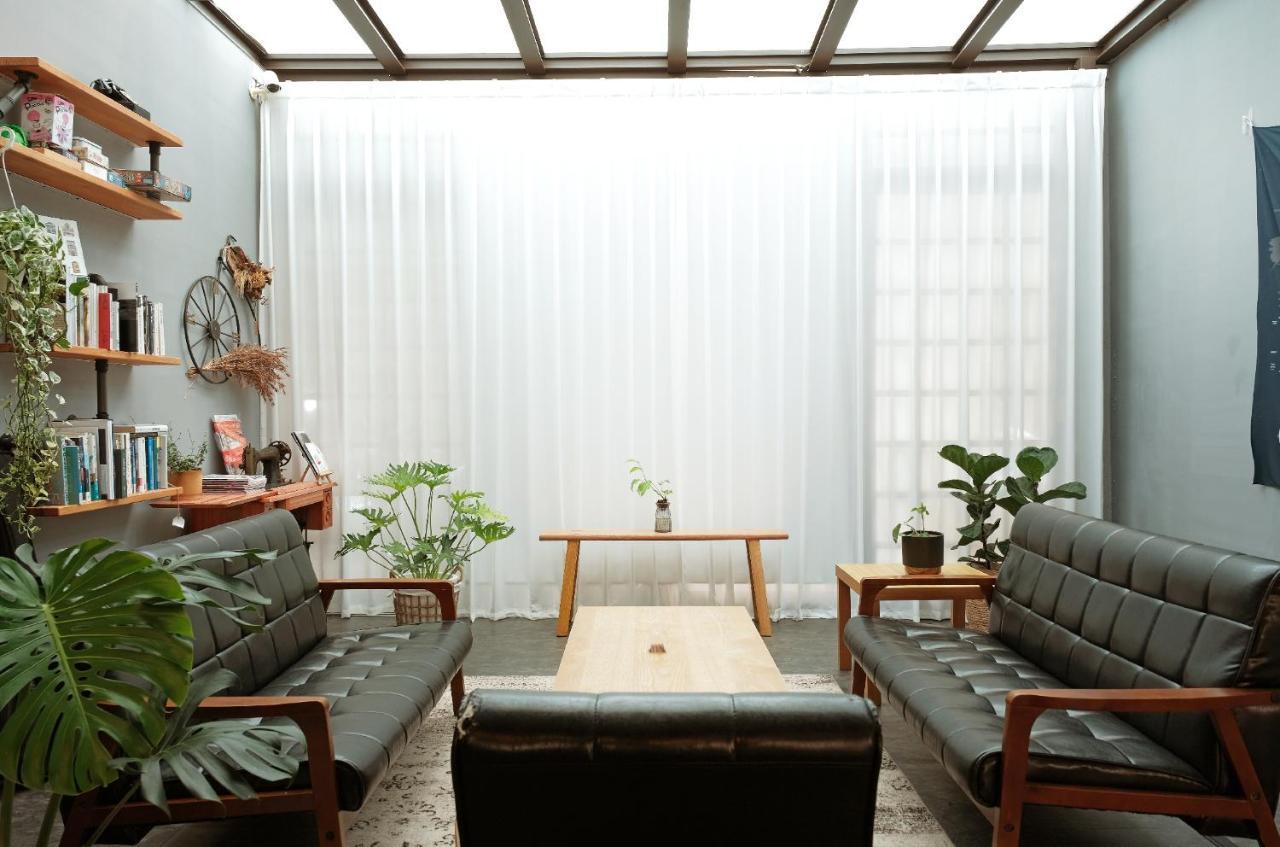 Journey Hostel Tainan Exterior photo